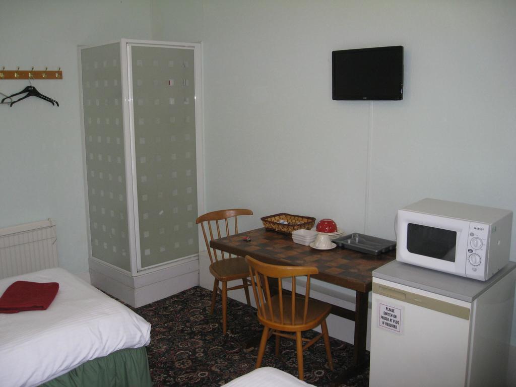 Aaran Central Guesthouse Aberdeen Room photo